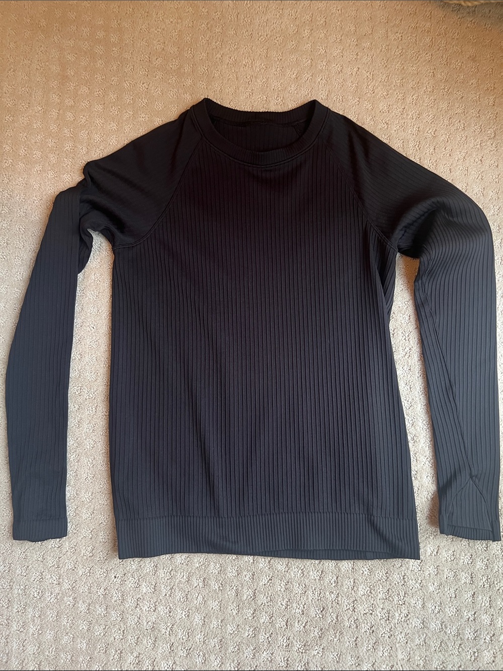 Lululemon black long sleeved top.